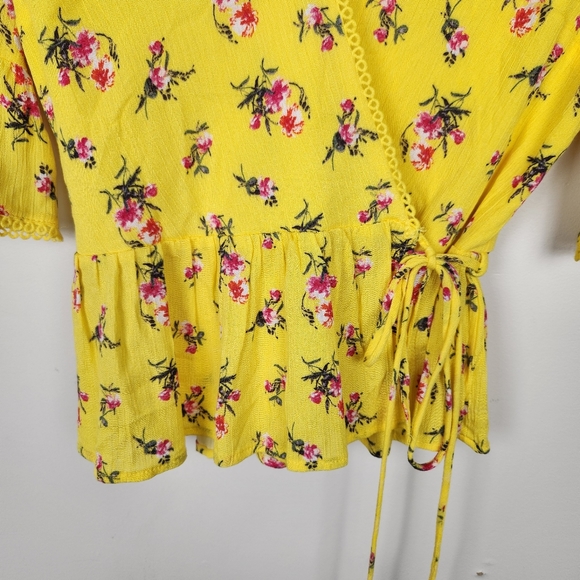 Lost + Wander Mango Tango Yellow Floral Wrap Top Blouse Sz S - Picture 5 of 8